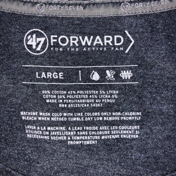 Cleveland Indians TShirt Womens L Navy MLB Reflective 47 Logo Baseball Sports - Picture 7 of 7